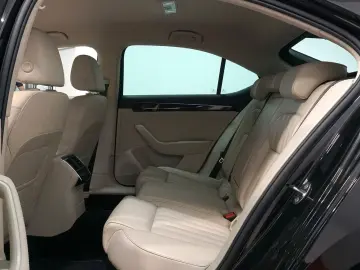 Superb Lim. 2.0 TDI L&K*TEMP*DAB*MATRIX*LHZ*