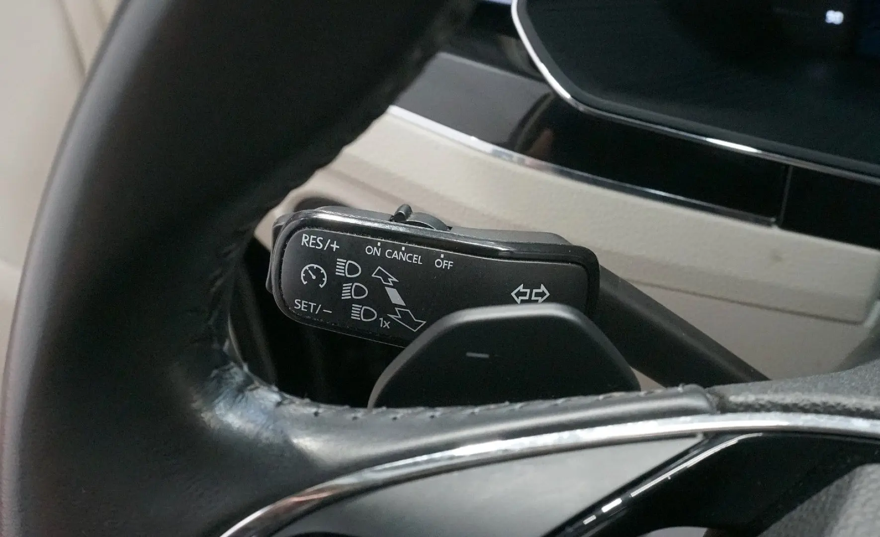 Superb Lim. 2.0 TDI L&K*TEMP*DAB*MATRIX*LHZ*
