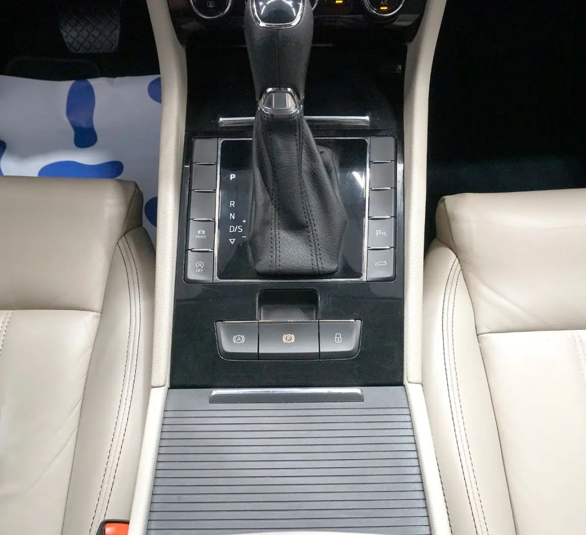 Superb Lim. 2.0 TDI L&K*TEMP*DAB*MATRIX*LHZ*