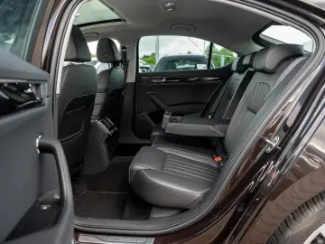 SUPERB LIM. L&K 2.0 TDI DSG