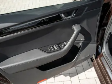 SUPERB LIM. L&K 2.0 TDI DSG