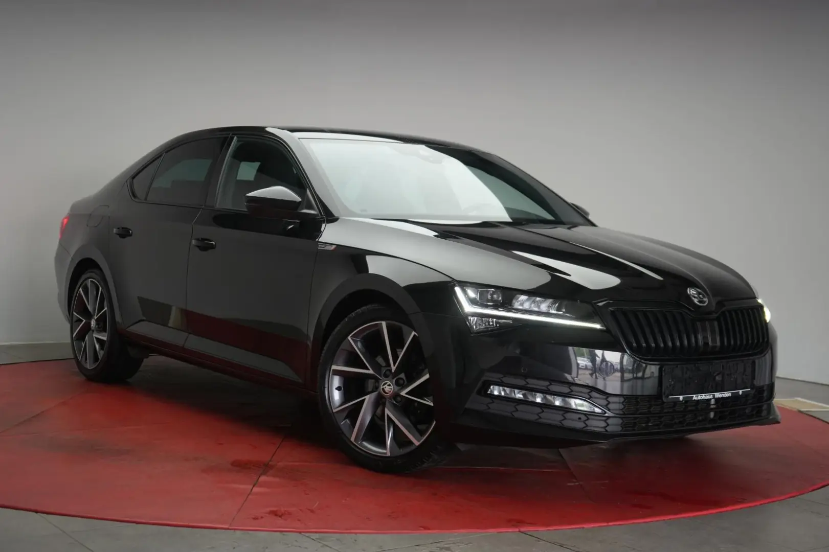 Superb  2.0 TDI DSG Sportline Navi/Temp/Virtual/