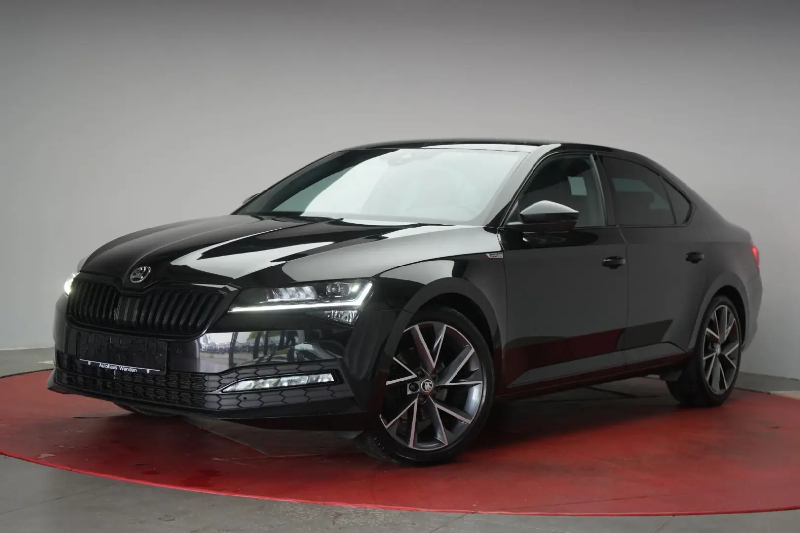 Superb  2.0 TDI DSG Sportline Navi/Temp/Virtual/