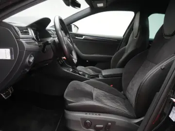 Superb  2.0 TDI DSG Sportline Navi/Temp/Virtual/