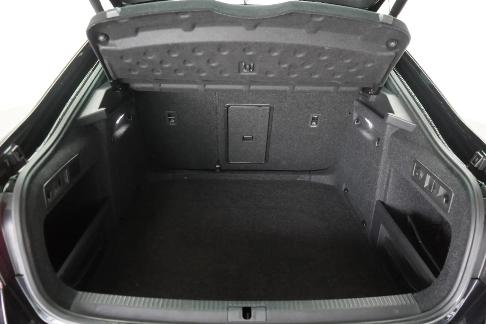 Superb  2.0 TDI DSG Sportline Navi/Temp/Virtual/