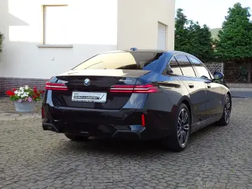 BMW 520d xDrive M Sport - HeadUp, 360°, H&K