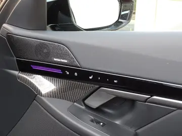 BMW 520d xDrive M Sport - HeadUp, 360°, H&K