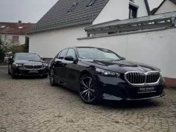 BMW 520d xDrive M Sport - HeadUp, 360°, H&K