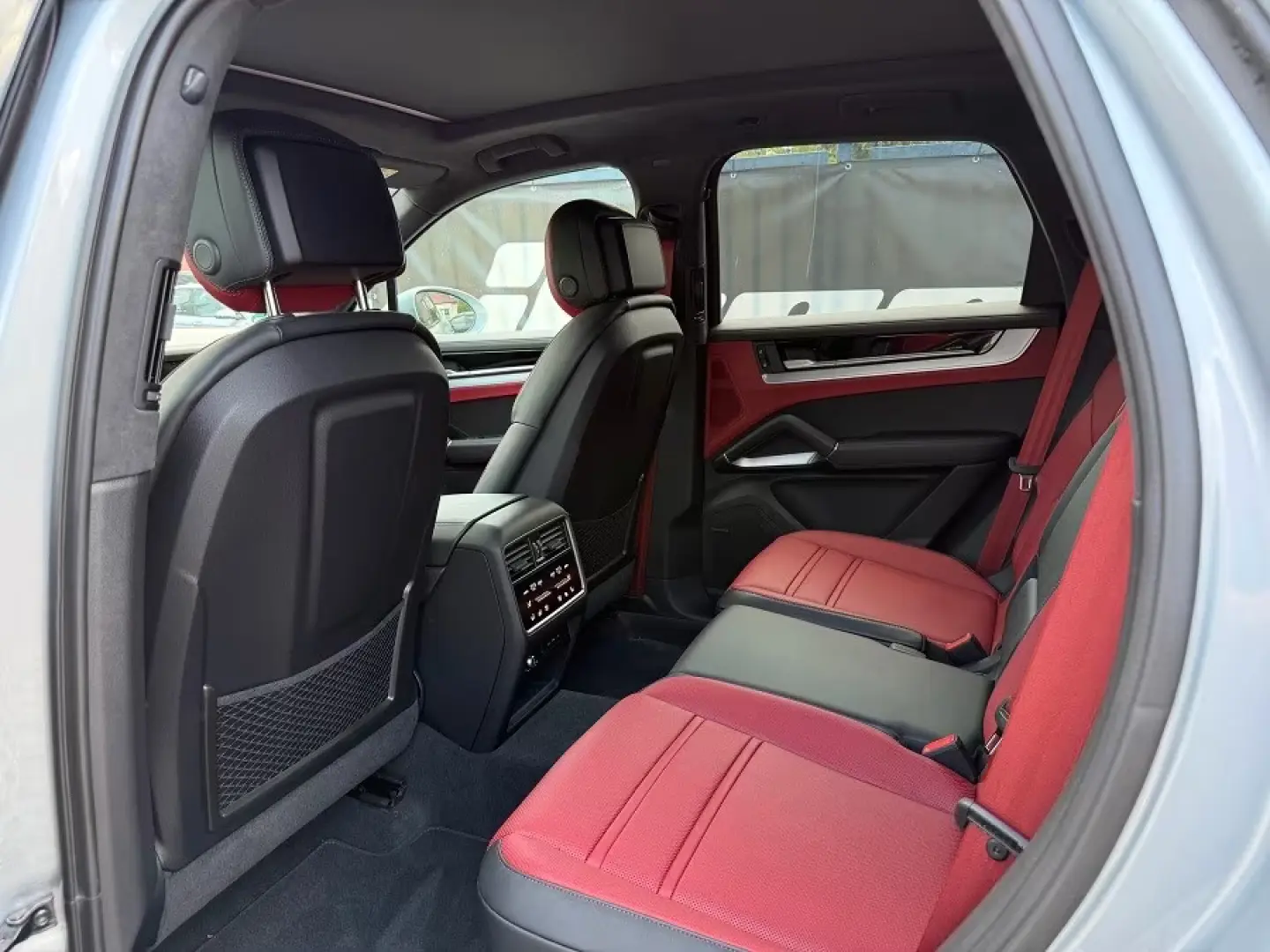 Porsche Cayenne S E-Hybrid PDCC Ventilație scaun