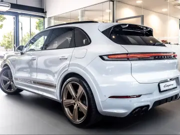 Porsche Cayenne Masaj E-Hybrid Burmester Sport