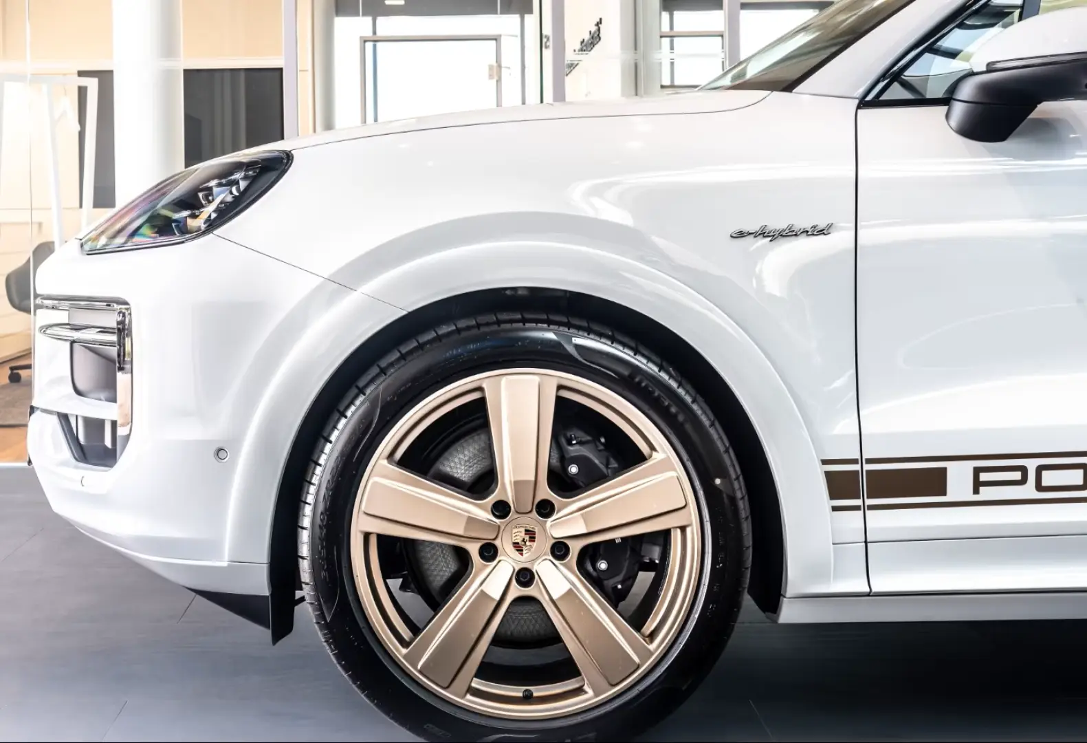 Porsche Cayenne Masaj E-Hybrid Burmester Sport