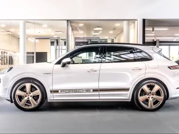 Porsche Cayenne Masaj E-Hybrid Burmester Sport