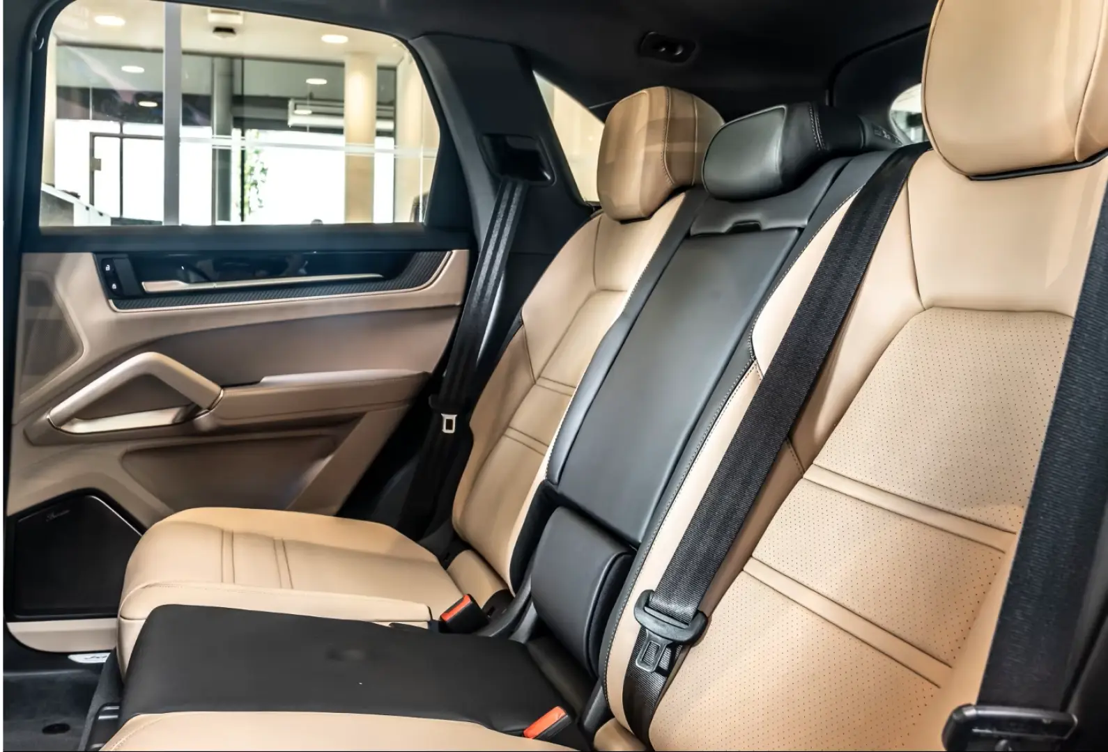 Porsche Cayenne Masaj E-Hybrid Burmester Sport