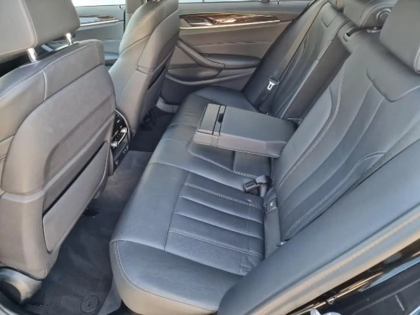 BMW 530 i xDrive*M Sport*HUD*Virtual