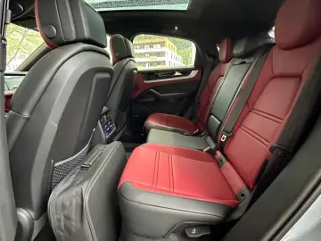 Porsche Cayenne Coupe Hybrid Facelift/gr-rot