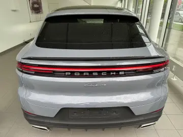 Porsche Cayenne Coupe Hybrid Facelift/gr-rot