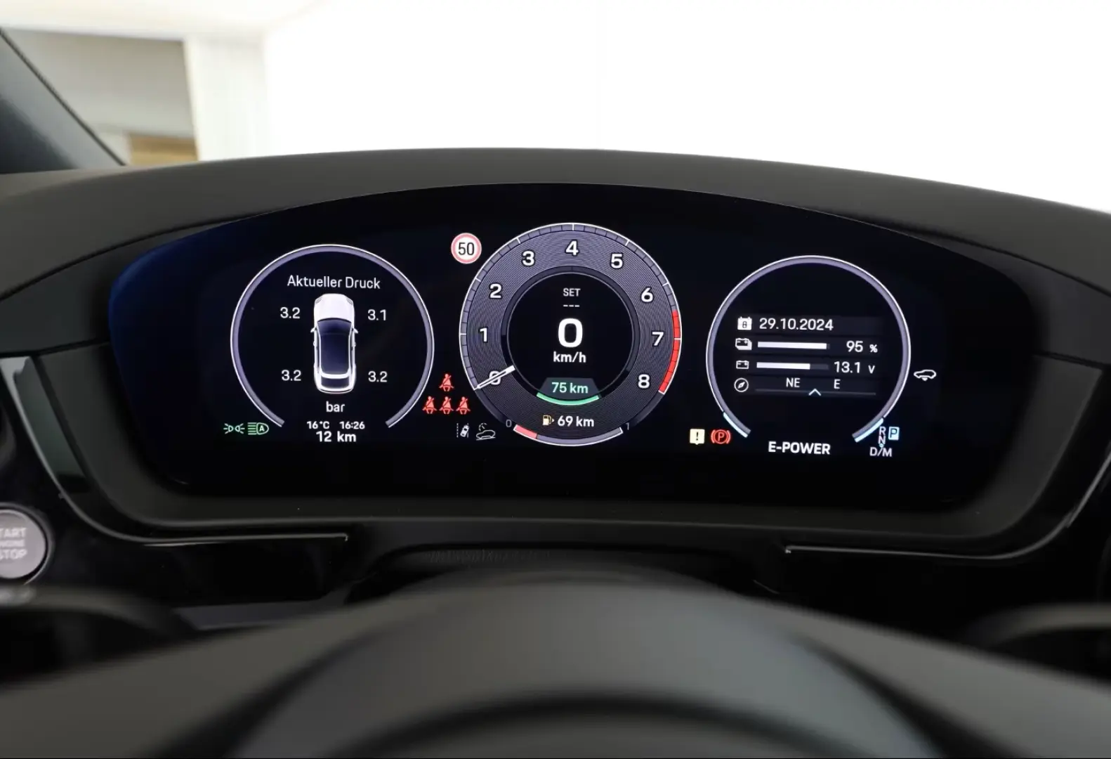 Porsche Cayenne E-Hybrid Co./ Matrix/ BOSE