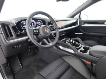 Porsche Cayenne E-Hybrid Co./ Matrix/ BOSE