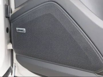 Porsche Cayenne E-Hybrid Co./ Matrix/ BOSE