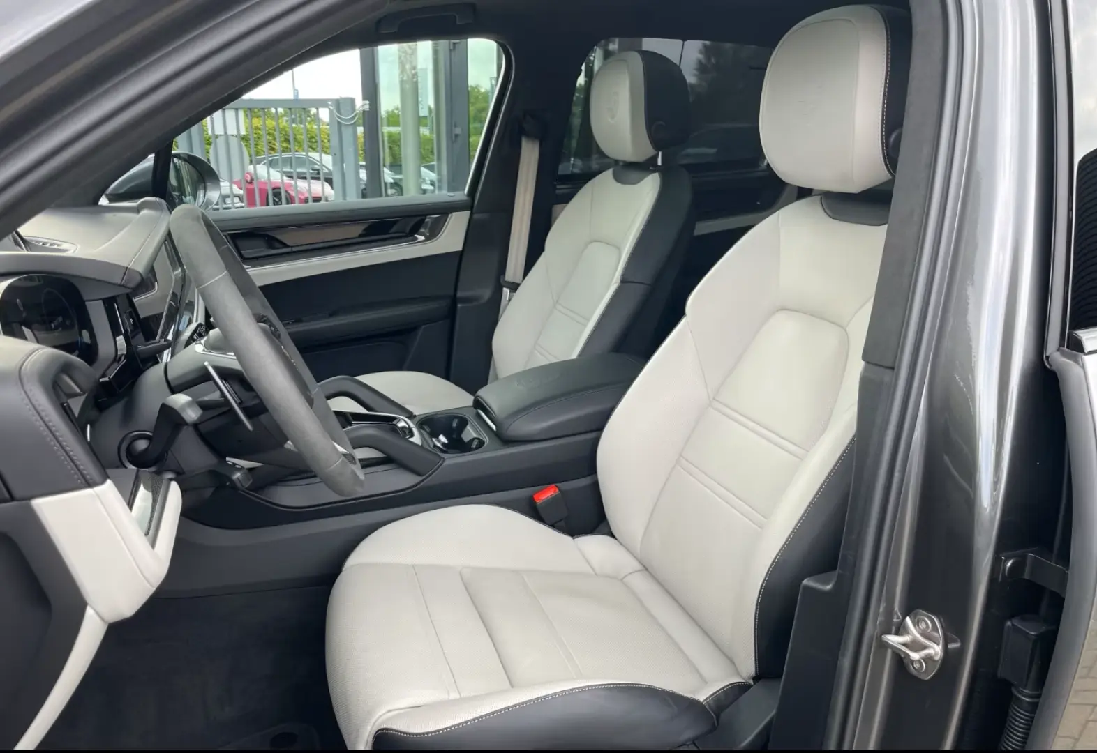 Porsche Cayenne E-Hybrid BOSE LED-Matrix Panorama
