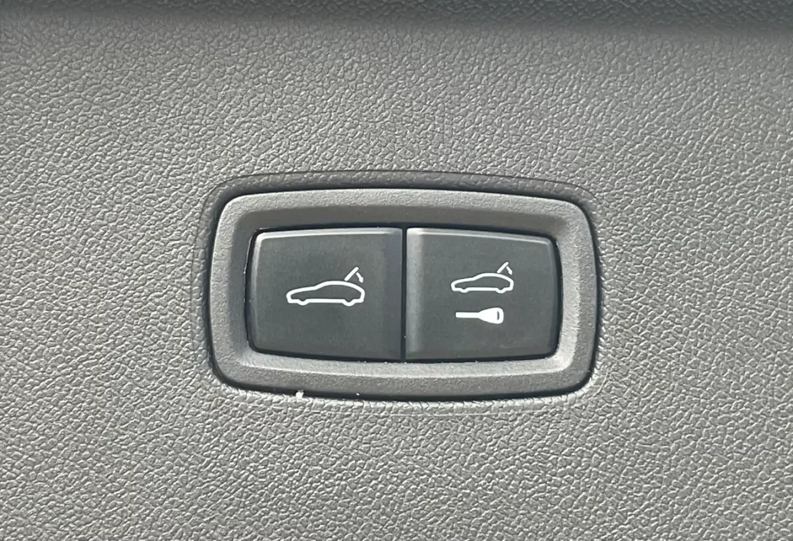 Porsche Cayenne E-Hybrid BOSE LED-Matrix Panorama