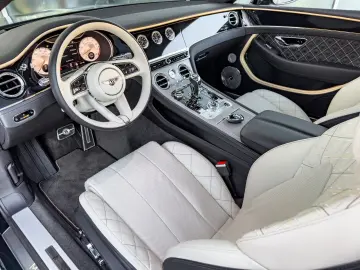 Bentley Continental GT Mulliner V8