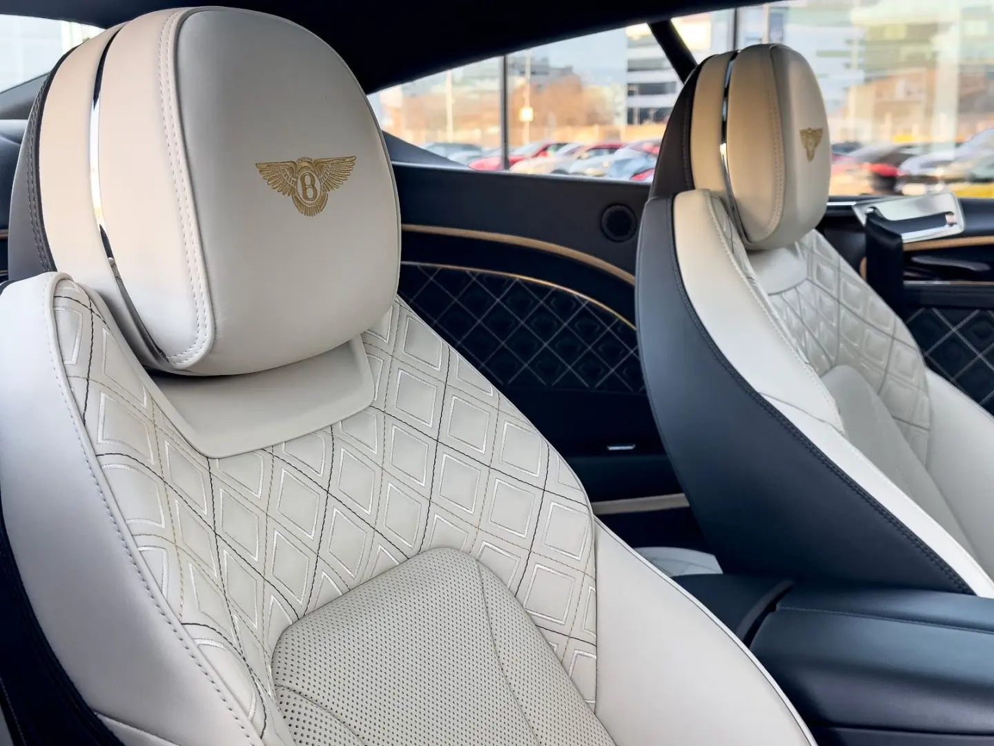 Bentley Continental GT Mulliner V8