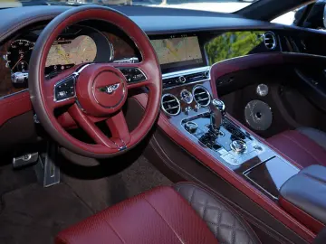 Bentley CONTINENTAL GT V8*PANO*