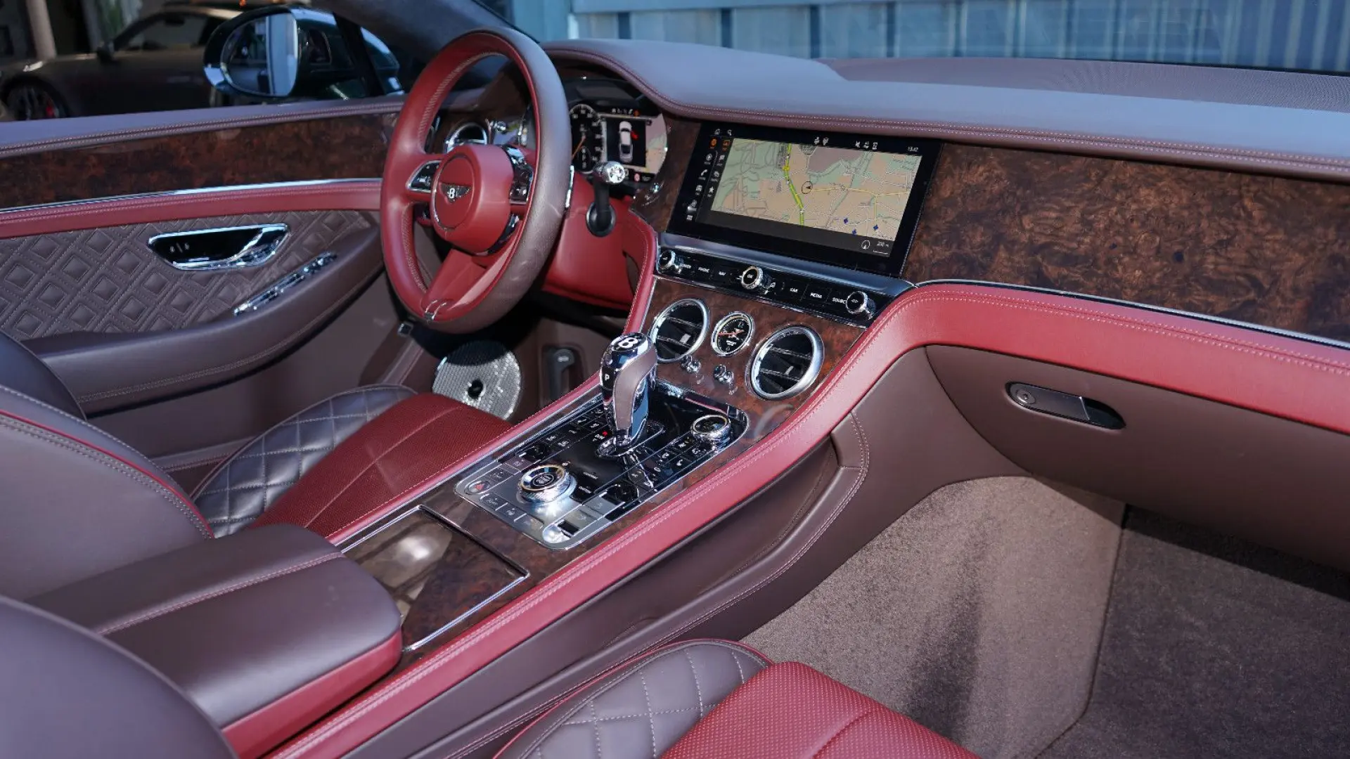 Bentley CONTINENTAL GT V8*PANO*