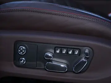 Bentley CONTINENTAL GT V8*PANO*