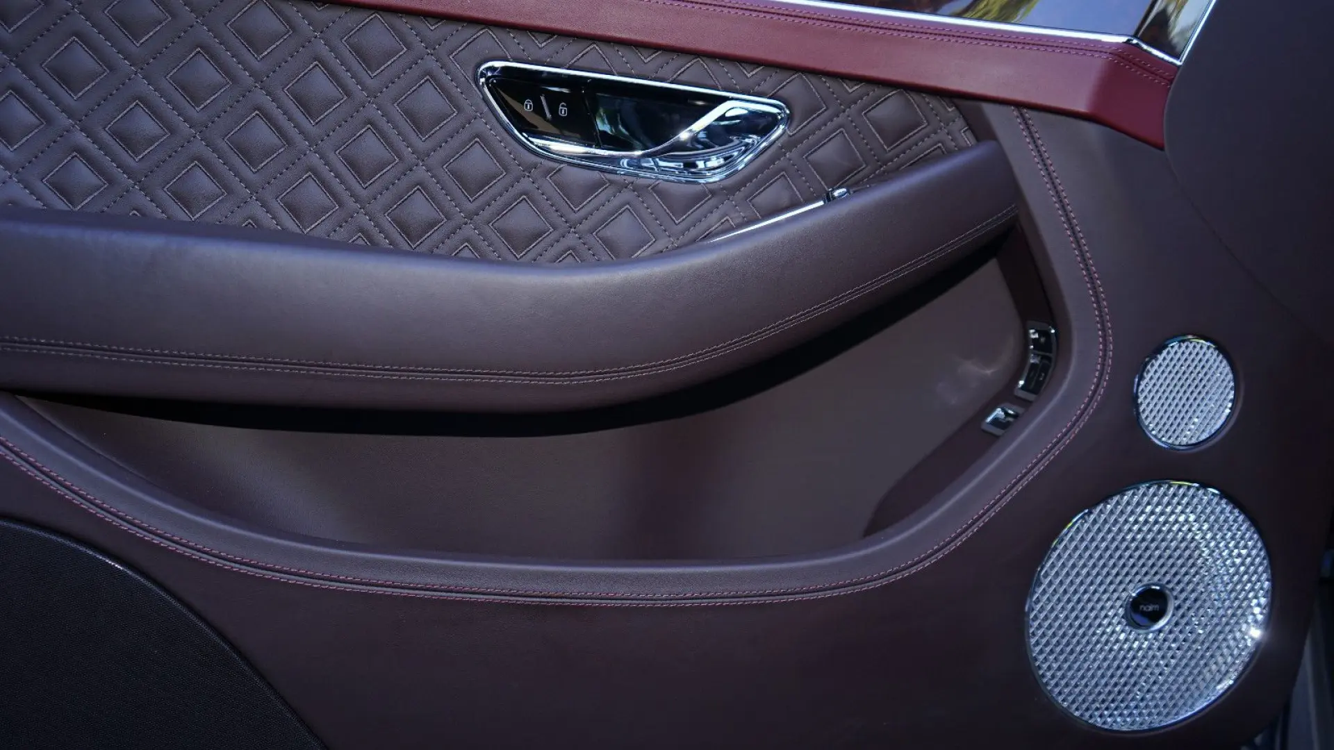 Bentley CONTINENTAL GT V8*PANO*
