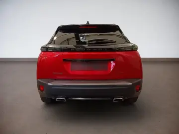 Neuer 2008 GT PureTech AT8 130PS *360°*PDC*ACC*
