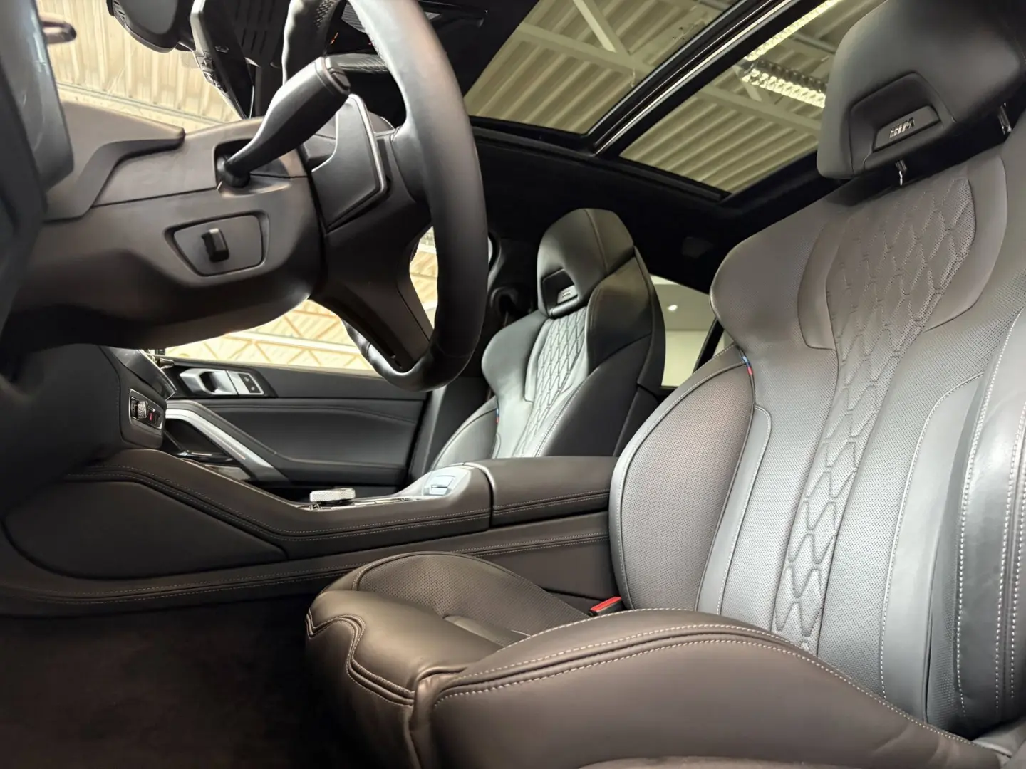 X6 xDrive40d M Sport Pro DA/PA Prof B/W Pano 22