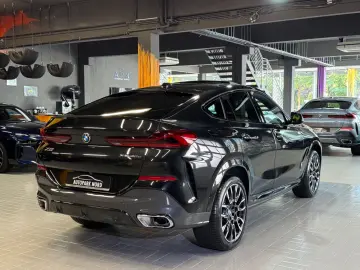 X6 30d xDrive M Sport~PANO~HEAD-UP~SOFT-CLOSE~