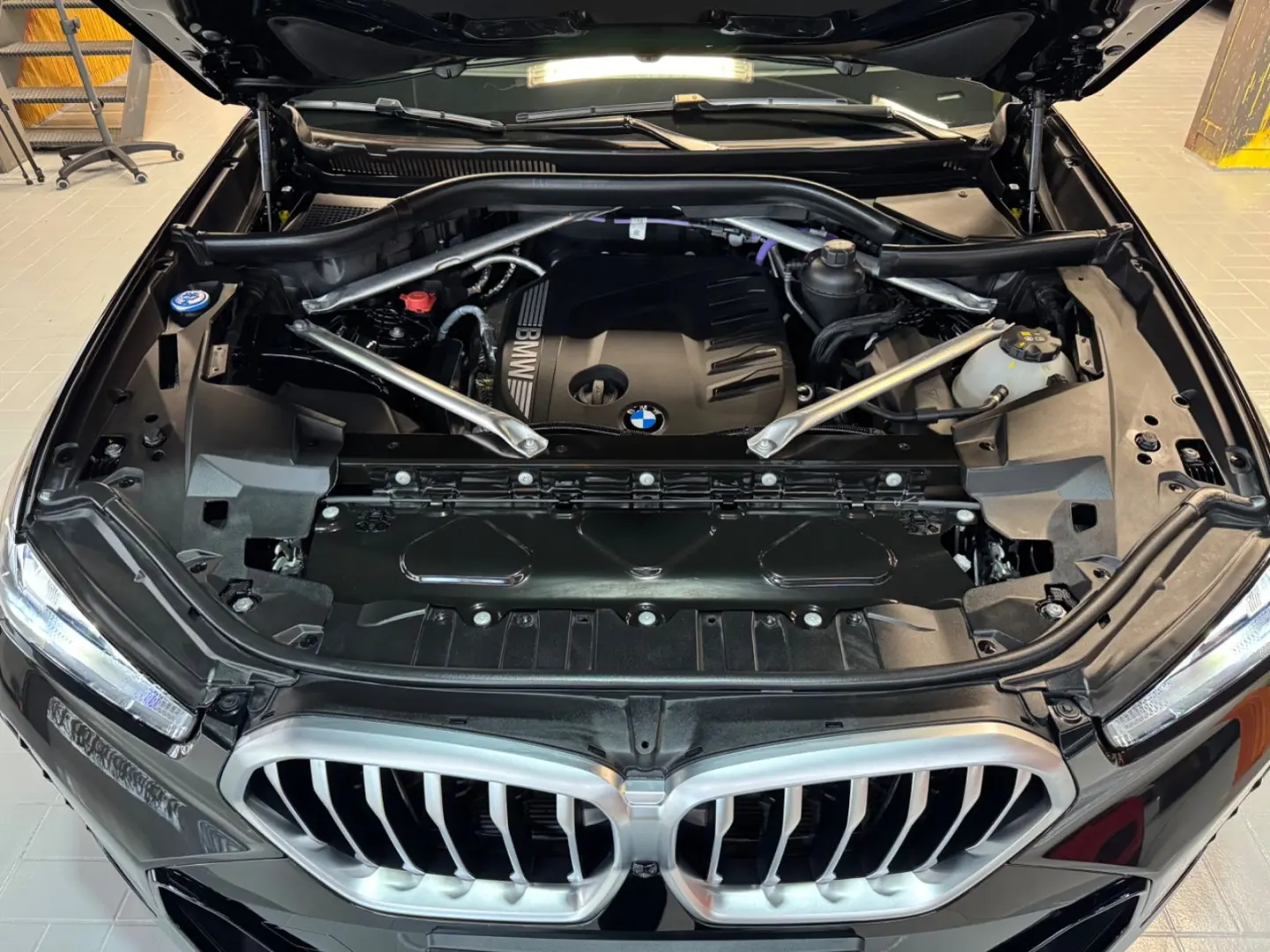 X6 30d xDrive M Sport~PANO~HEAD-UP~SOFT-CLOSE~