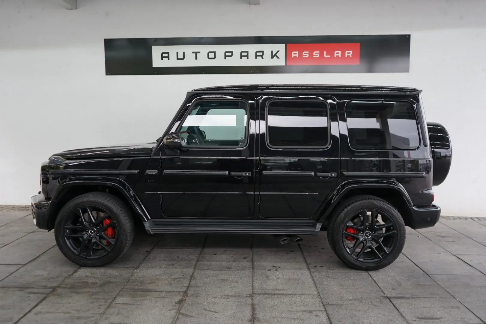 G 63 AMG BLACK/Superior-Interieur/Night/STHZ/AHK