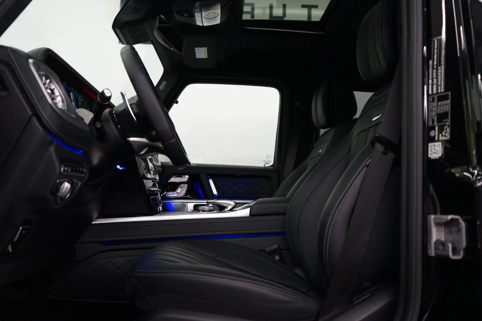 G 63 AMG BLACK/Superior-Interieur/Night/STHZ/AHK