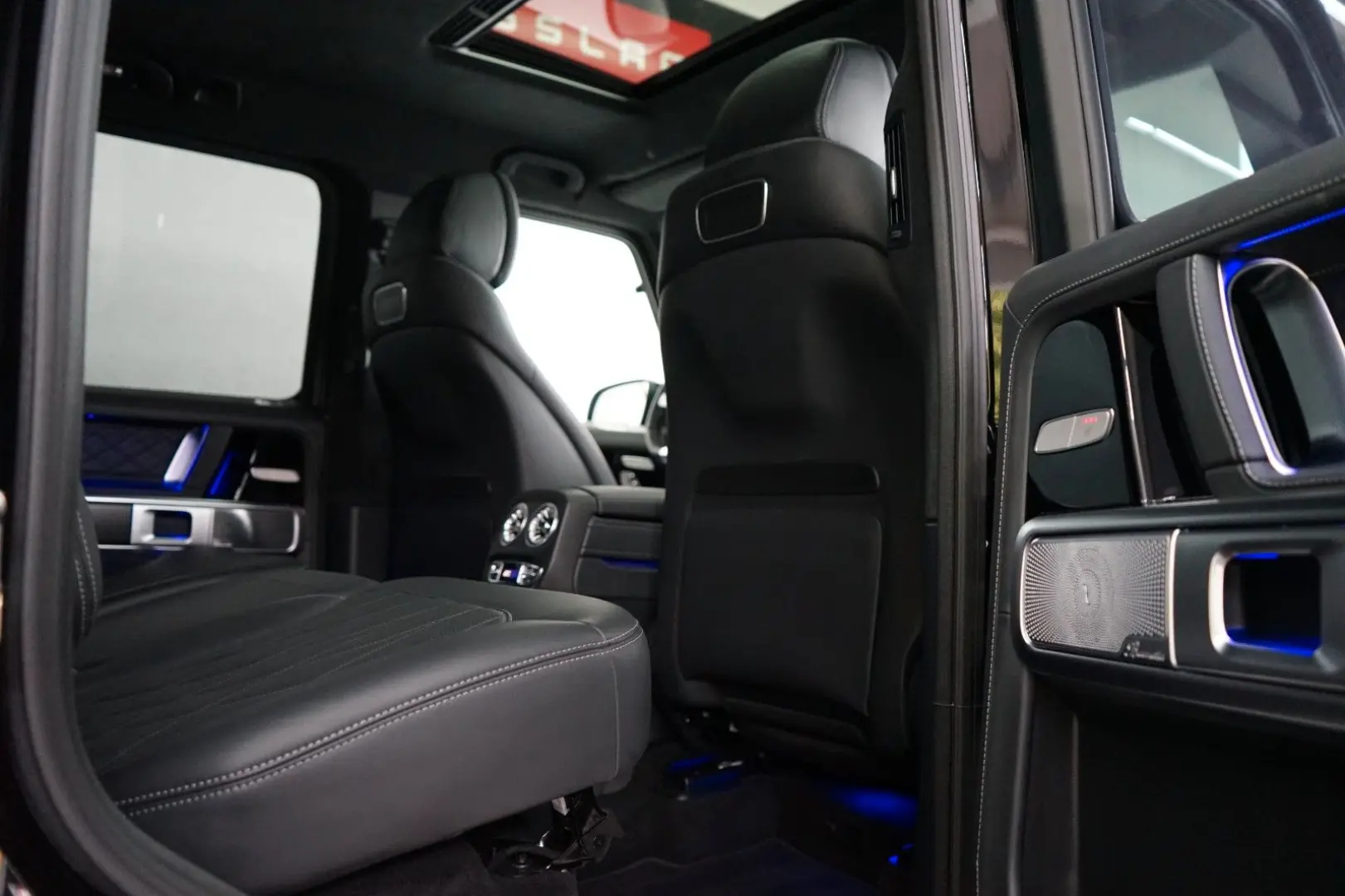 G 63 AMG BLACK/Superior-Interieur/Night/STHZ/AHK