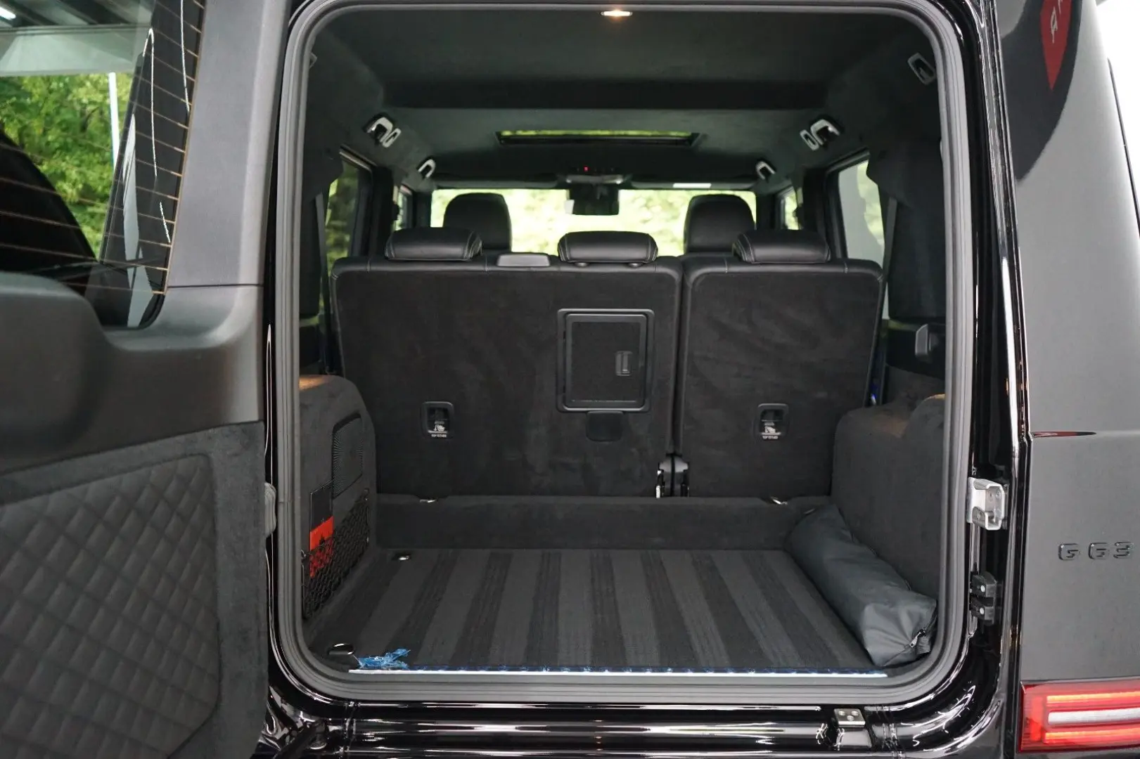 G 63 AMG BLACK/Superior-Interieur/Night/STHZ/AHK