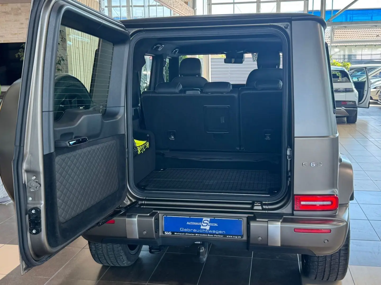 G 63 AMG Sport Auspuff Leder AHK Distr.+ 360°Cam