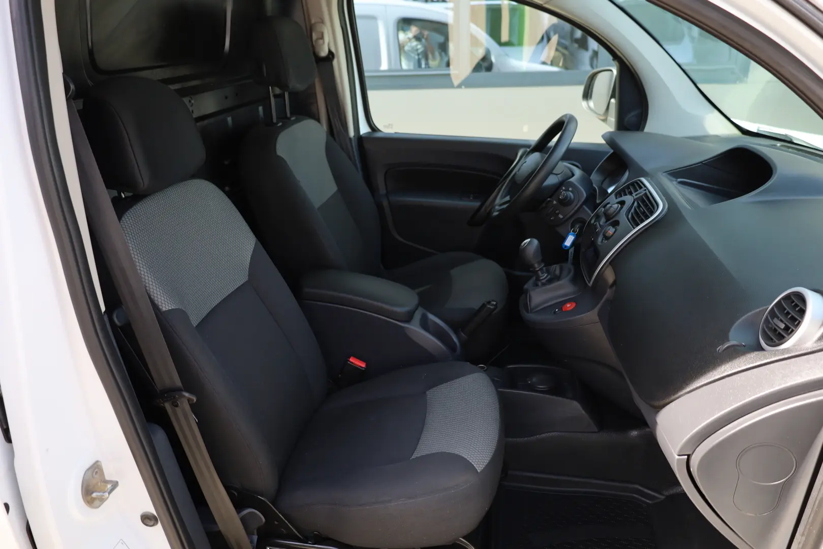 Renault Kangoo L2H1 1.5D 90CP - 2 Usi Culisante