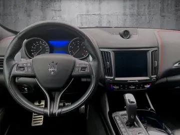 Levante  SQ4 GranSport