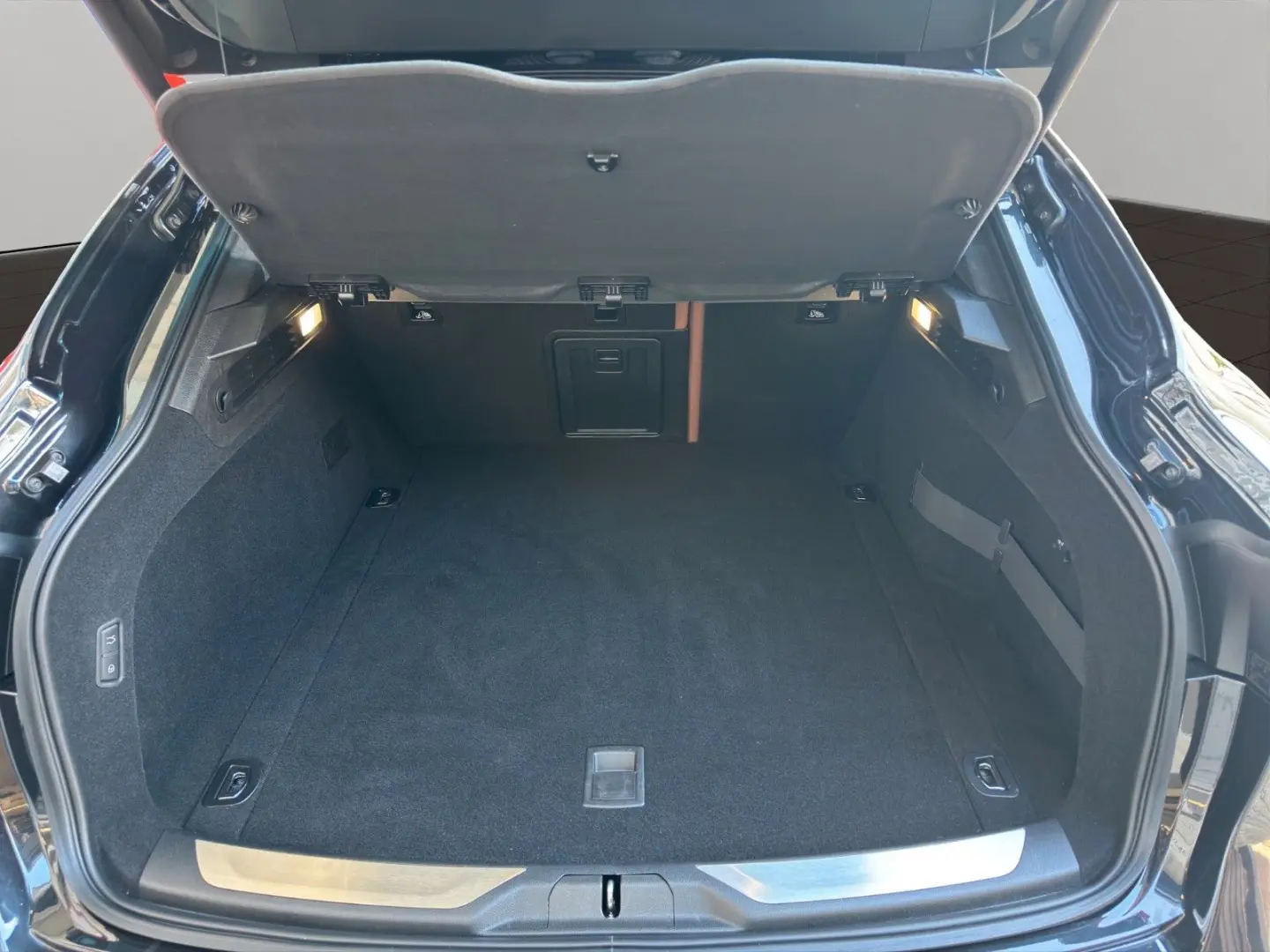 Levante Trofeo Q4*22Zoll*Panorama*Skyhook*