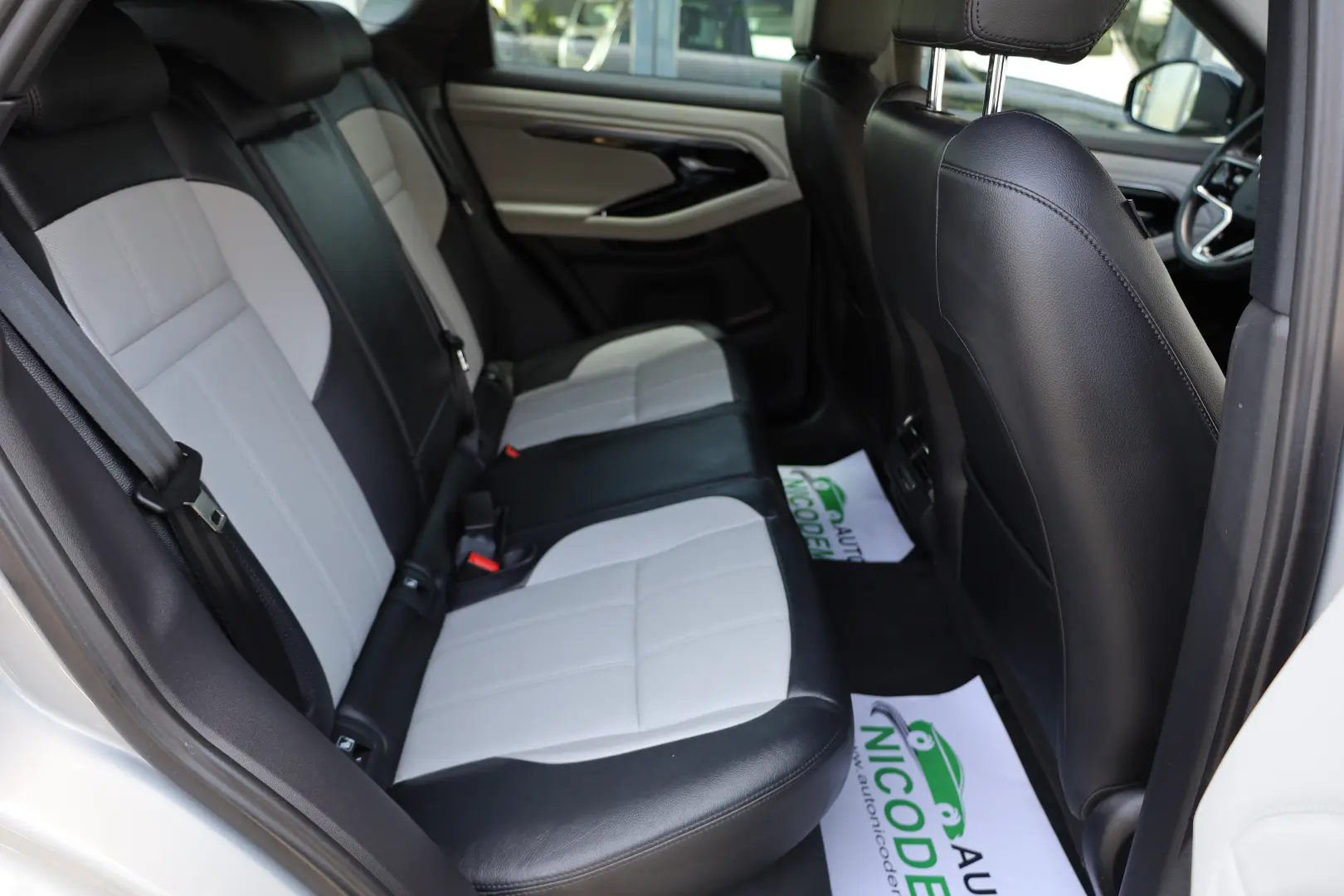 Land-Rover Range-Rover-Evoque 2.0D 204CP MHEV 4X4