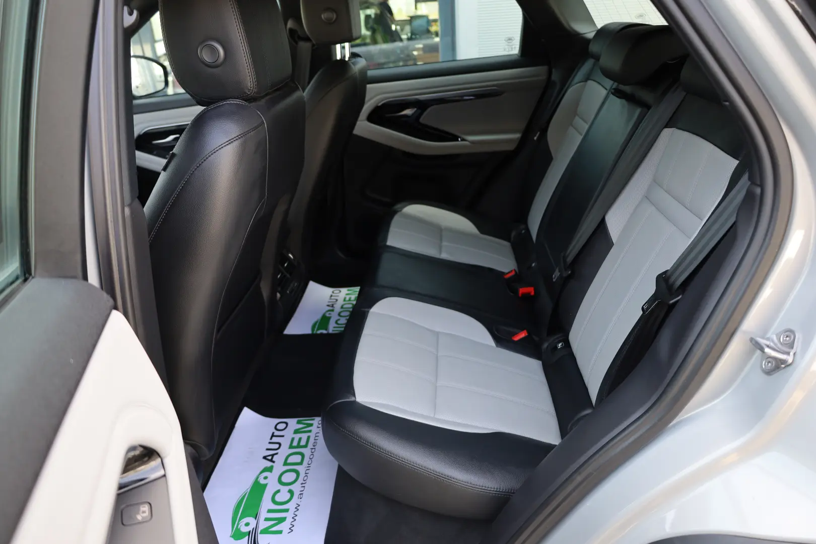Land-Rover Range-Rover-Evoque 2.0D 204CP MHEV 4X4