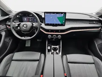 SUPERB 2.0 TDI DSG LK 4X4 NAVI LED LEDER ACC HEA