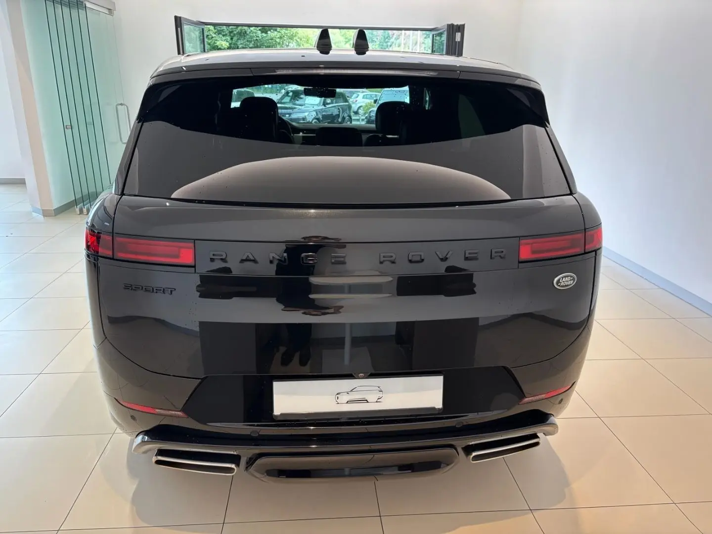 Range Rover Sport P510e First Edition AHK 23''LM