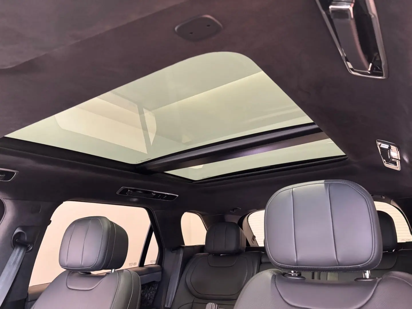Range Rover Sport P510e First Edition AHK 23''LM