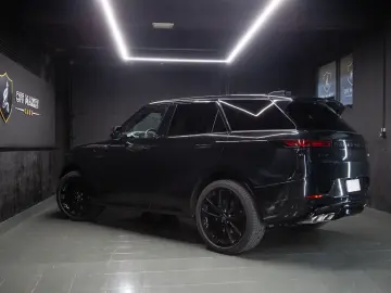 Range Rover Sport 4.4 P530 V8 AWD FIRST EDITION