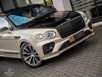 Bentley Bentayga 4.0 V8 Azure EWB First Edition /